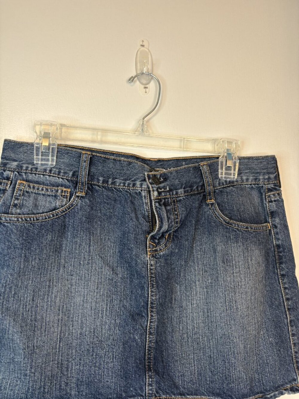 Old Navy Denim jean skirt - Picture 2 of 8